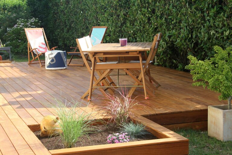 réalisation d'une terrasse en bois exotique